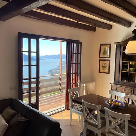 Holiday home Romantic House By Maggiore With Garden Trarego Viggiona